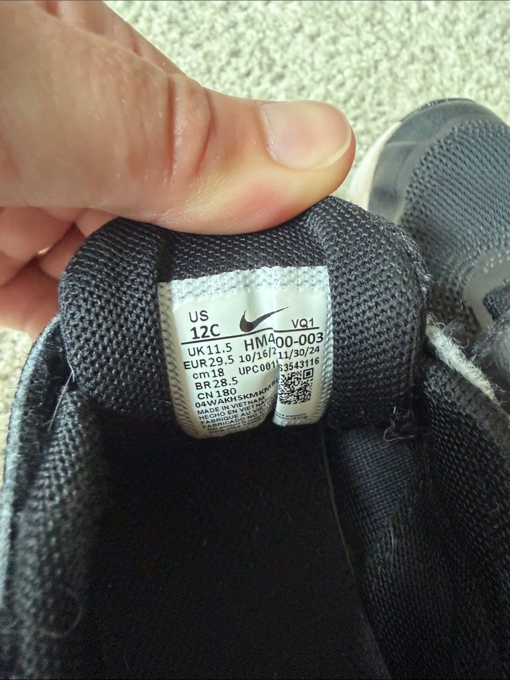 Nike Kids Black and White Velcro Athletic Sneakers (size 12C)